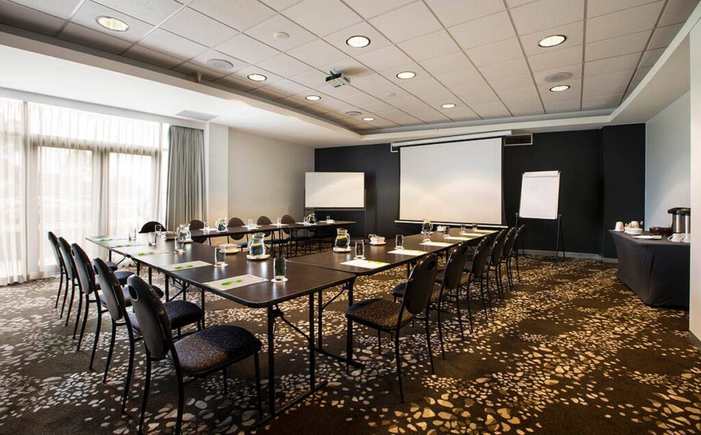 Pelligra-Melbourne-Building-Construction-Development-10-14-Centre-Road-Melbourne-Airport-8